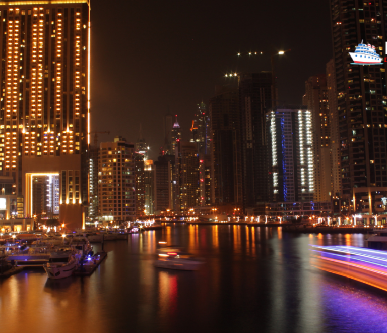 What is Dhow Cruise on River Creek