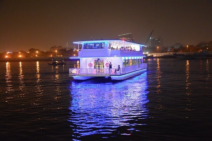 Glass Cruise Dubai